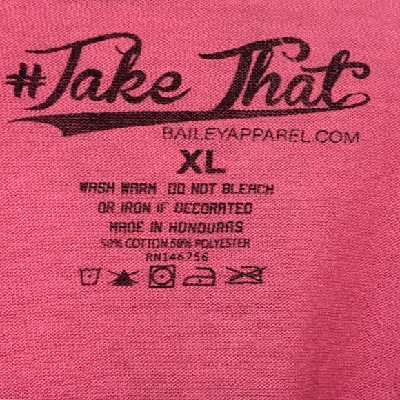pink "thank you next" cropped tee - Picture 2 of 2